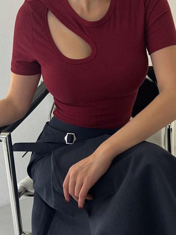 Cut Out Top